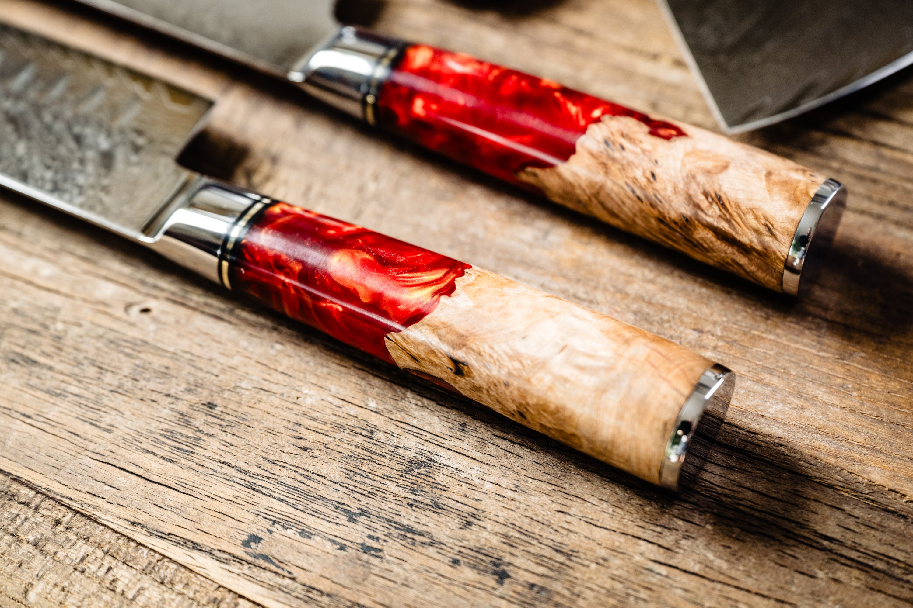 Tidal Red Engraved 8pc Damascus Knife Set